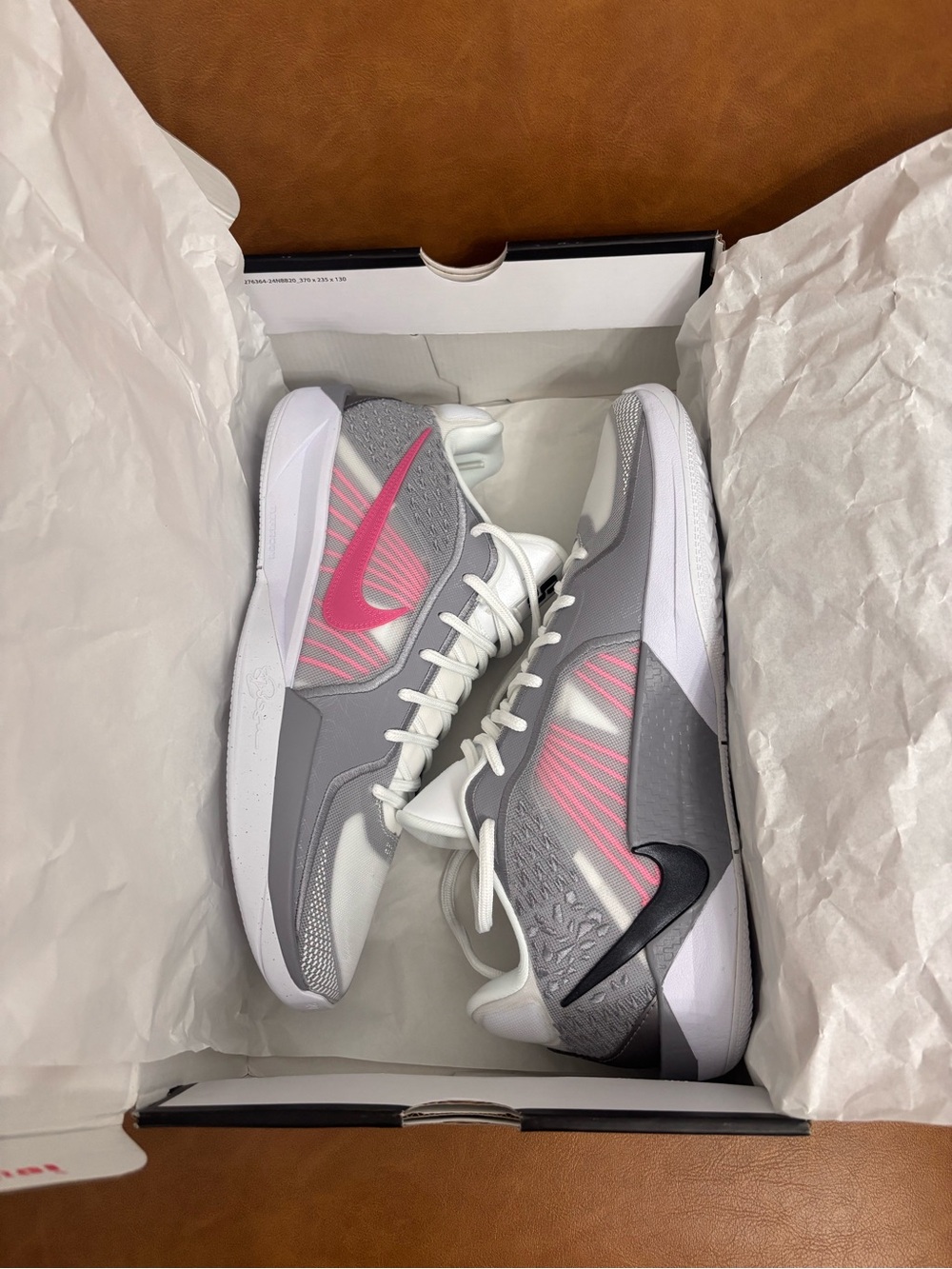 Nike Sabrina 2 Basketball Shoes Men’s 11 / Women’s 12.5 Gray Pink New